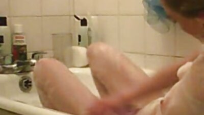 Sexy MILF reife frauen porn in Strümpfen in einer Hardcore-Szene mit einem Fremden